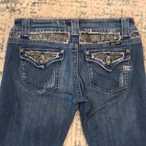 MissMe jeans SZ 31 with stones on back